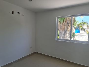 Casa en privada- Prados de La Conquista