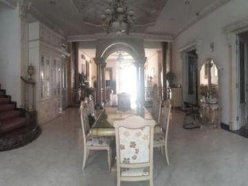 Rumah Mewah Pakuwon City, Private Pool, Jalan BOULEVARD Private Pool