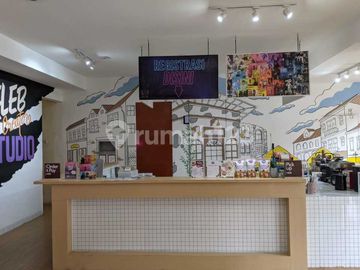 Disewakan Gedung Kantor Mewah Furnished Lokasi Strategis di Jatinegara
