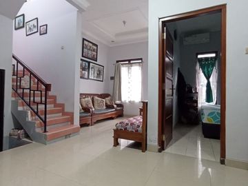 Rumah Full Furnish Jl Magelang Km 8 dekat Sleman City Hall