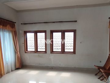 Hunian Mewah 3 Lantai View Gunung Ungaran di Kedungmundu Semarang