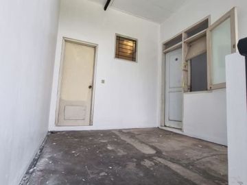 DIJUAL RUMAH MODERN BAGUS SIAP HUNI DI DELATINOS BSD CITY