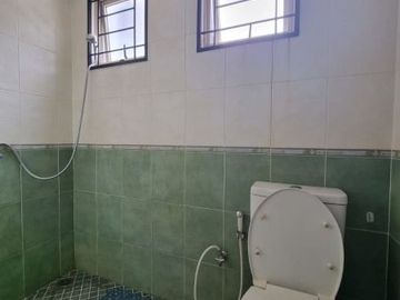 DIJUAL RUMAH MODERN BAGUS SIAP HUNI DI DELATINOS BSD CITY