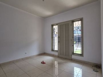 DIJUAL RUMAH MODERN BAGUS SIAP HUNI DI DELATINOS BSD CITY