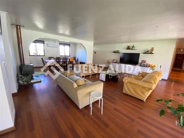 Parcela Vendo 7D 7B piscina en Condominio Padre Hurtado
