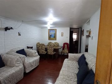 Casa en venta de 4 dorm. en Quilicura