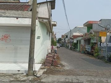 Dijual Hitung Tanah Rumah Usaha di Taman Pondok Indah Wiyung