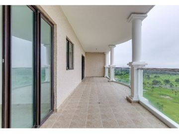 VENTA APARTAMENTO PH LAS OLAS II EN SAN CARLOS