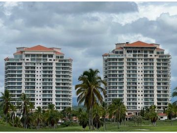 VENTA APARTAMENTO PH LAS OLAS II EN SAN CARLOS