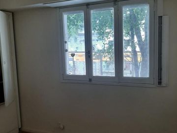 Excelente PH Tipo Casa 3 Ambientes Parque Patricios
