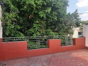 Excelente PH Tipo Casa 3 Ambientes Parque Patricios