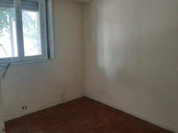 Excelente PH Tipo Casa 3 Ambientes Parque Patricios