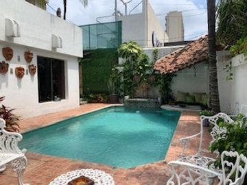 HERMOSA CASA EN VENTA EN ZONA DEL VALLE  EN SAN PEDRO GARZA GARCÍA NUEVOP LEON