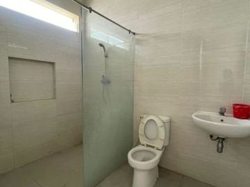 Rumah San Antonio Hadap Utara Furnish