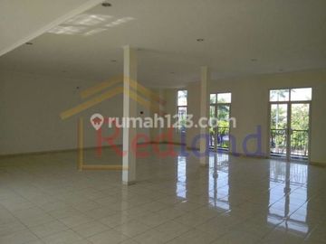 Sewa Ruko di Jl. Boulevard Graha Padma ( Vn 3456 )