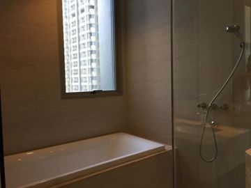 Disewakan Condominium Taman Anggrek Residences 3 kamar private lift