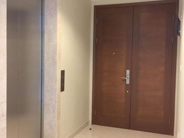 Disewakan Condominium Taman Anggrek Residences 3 kamar private lift