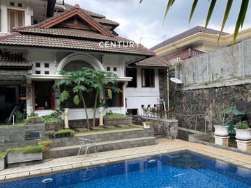 Rumah Mewah Di Pengadegan Jakarta Selatan