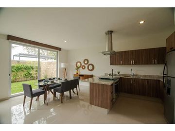 CASA EN VENTA EN MANZANILLO