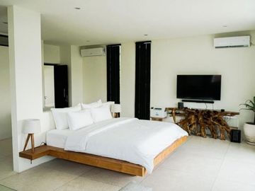 luxury sea view villa in Kuta Mandalika