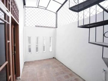 Rumah Terawat di Larangan Indah Kota Tangerang