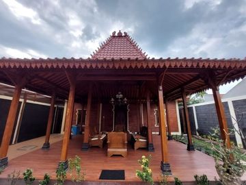 JOGLO KLASIK MODERN LOKASI PREMIUM DI BARAT HOTEL HYATT PALAGAN