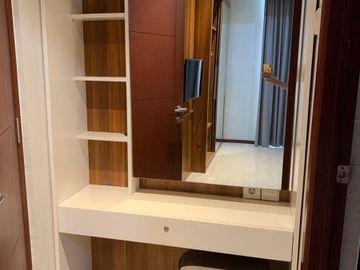 Disewakan Apartemen Royal Mediterania Garden Residences, 3BR Furnish