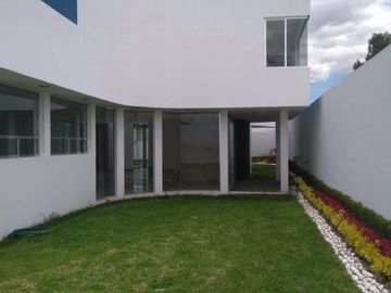 Venta de casa en Residencial El Pedregal
