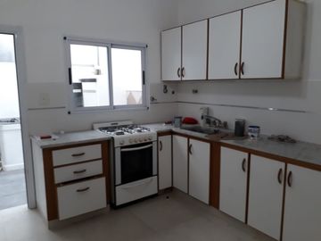Casa en venta en Ramos Mejia Sur