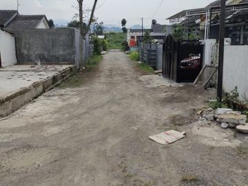 Hunian Minimalis Modern 2 lantai, Promo Cash Free Motor: Bandung