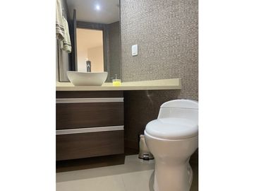 VENTA APARTAMENTO MODERNO  EN ARMENIA LA CASTELLANA 173 m2
