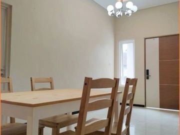 Rumah 2 Lantai di Besi Jangkang ; Bonus Kitchen Set Mewah