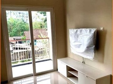 Rumah 2 Lantai di Besi Jangkang ; Bonus Kitchen Set Mewah