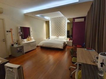 Rumah Siap Huni di Crown Mansion Pantai Indah Kapuk Jakarta Utara
