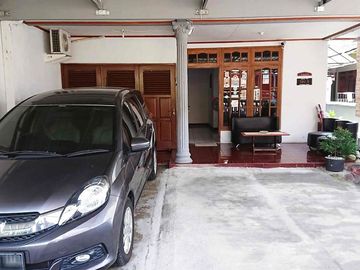Rumah Luas di jalan Magelang dekat Tugu Jogja