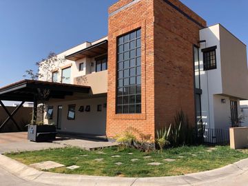 Casa - Fraccionamiento Hacienda San Antonio