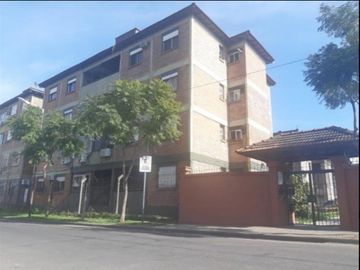 DEPTO 3 AMB CON COCHERA 1 PISO POR ESCALERA. SAN FERNANDO QUIRNO COSTA 2100