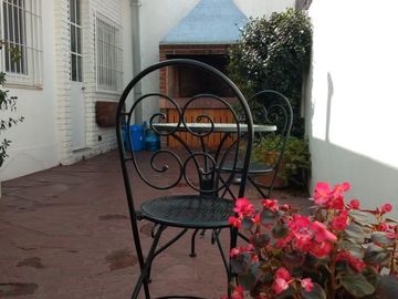 Excelente PH en 1 planta reciclado a nuevo de categoría, 2 patios, parrilla.