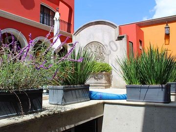 CASA EN VENTA EN SAN MIGUEL DE ALLENDE DENTRO DE VILLA CON ALBERCA Y ACCESO CONTROLADO