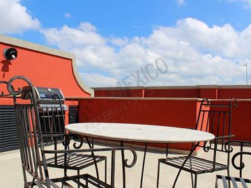 CASA EN VENTA EN SAN MIGUEL DE ALLENDE DENTRO DE VILLA CON ALBERCA Y ACCESO CONTROLADO