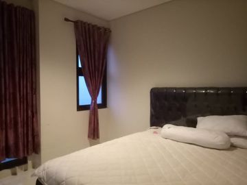 DIJUAL/DISEWAKAN RUMAH BAGUS 2 LANTAI DI DELATINOS BSD