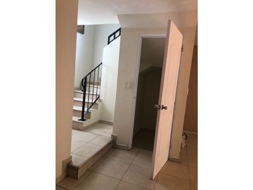ALQUILER O VENTA DE CASA EN LAS ACACIAS