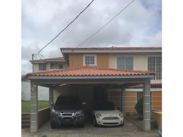 ALQUILER O VENTA DE CASA EN LAS ACACIAS