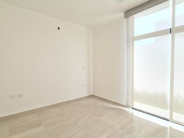 Casa en VENTA UN PISO fraccionamiento LOMAS DE MEDITERRANEO