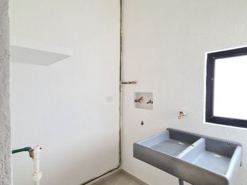 Casa en VENTA UN PISO fraccionamiento LOMAS DE MEDITERRANEO