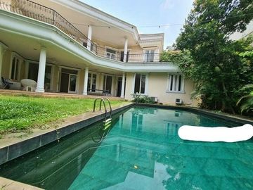 Rumah mewah modern hook setrategis kemang