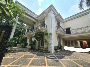 Rumah mewah modern hook setrategis kemang