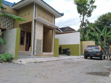 HANYA 2 UNIT, RUMAH ETHNIC MODERN SIAP HUNI DI PURWOMARTANI