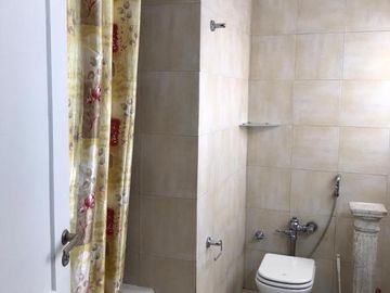 Departamento de 5 ambientes al frente en excelente ubicación céntrica Pleno Once!