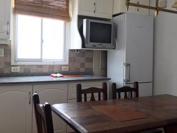 Departamento de 5 ambientes al frente en excelente ubicación céntrica Pleno Once!